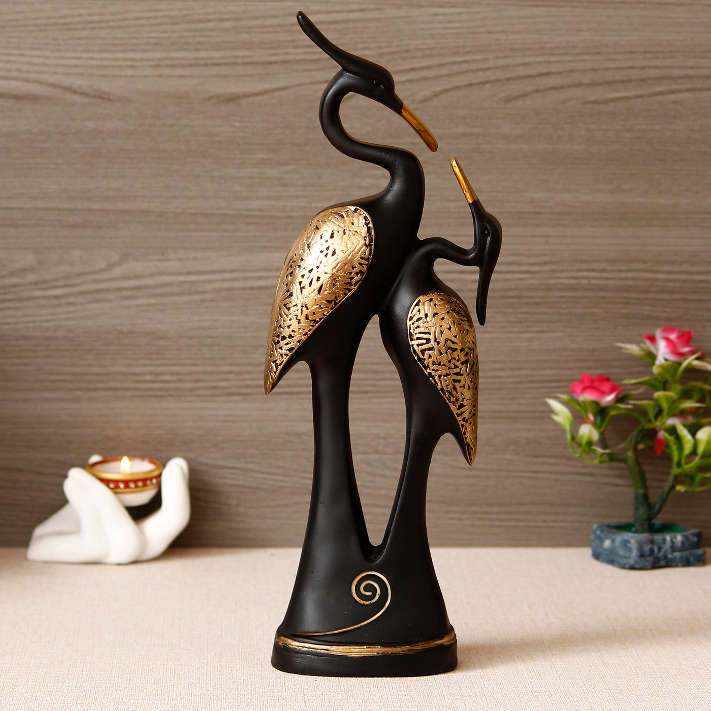 Handcrafted eCraftIndia Black Loving Swan Couple Polyresin