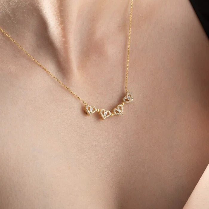 2-In-1 Magnetic Clover Gold Heart Necklace